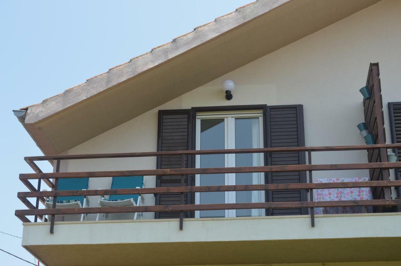 Le Petit Čilipi Exterior foto